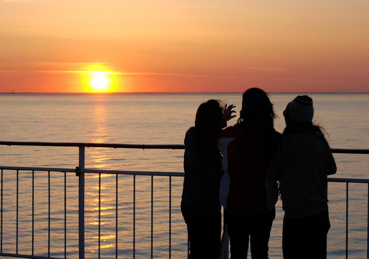 Viking Line Ferry Viking Cinderella - 2-Night Cruise Stockholm-Helsinki-Stockholm Hotel Bagian luar foto