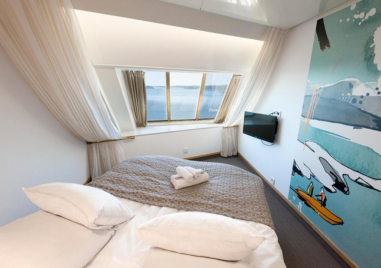 Viking Line Ferry Viking Cinderella - 2-Night Cruise Stockholm-Helsinki-Stockholm Hotel Bagian luar foto