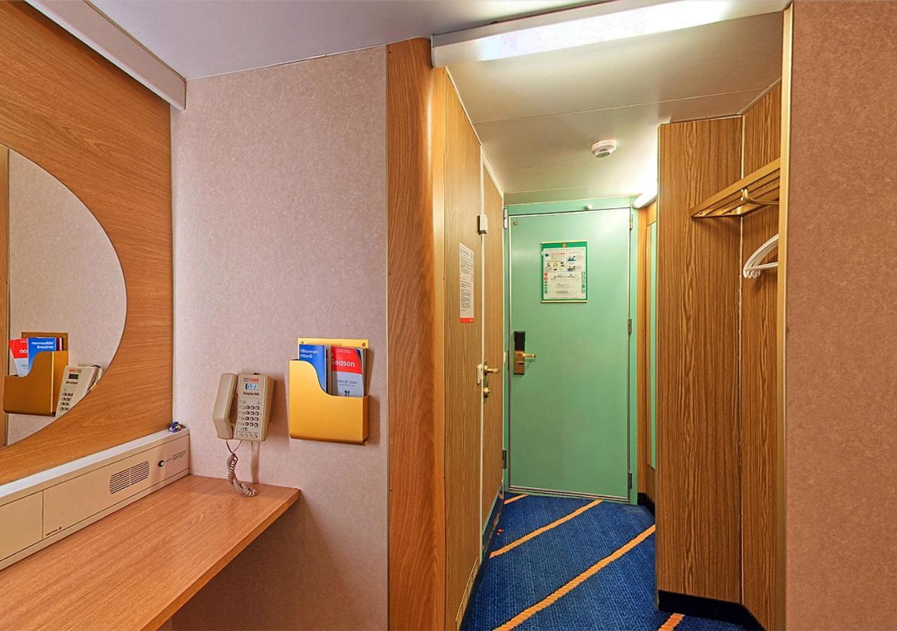 Viking Line Ferry Viking Cinderella - 2-Night Cruise Stockholm-Helsinki-Stockholm Hotel Ruang foto